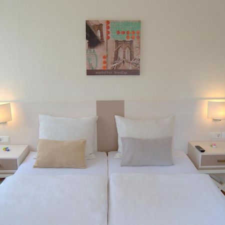 Hotel Centro Stuttgart Room photo
