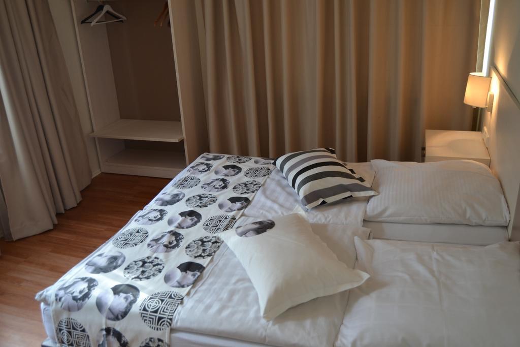 Hotel Centro Stuttgart Room photo